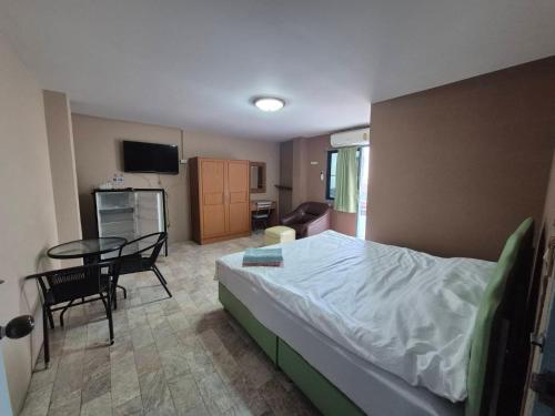 Arom Dee Apartment Khon Kaen in Nong Phai