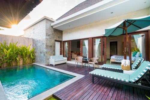Villa Sebelas Legian