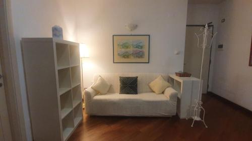 1 queen bed, 1 sofa bed