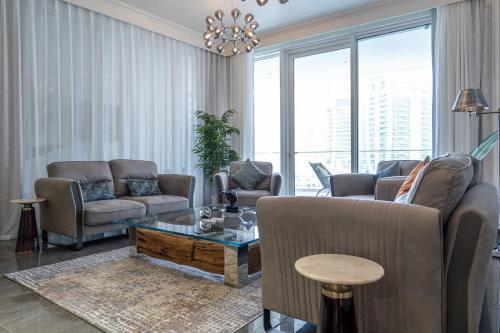 Free housekeeping visits during your stay - StayShort - Elegant 3-Bedrooms in Dubai Marina with stunning views!, Dubai (foto 8)