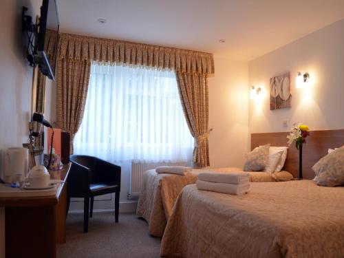 room detail thumbnail 1