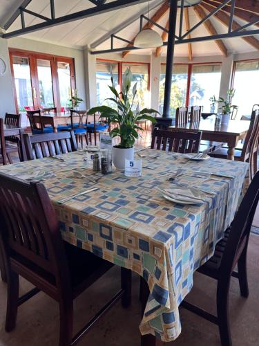 餐廳, 德拉肯斯堡山休閒旅館 (Drakensberg Mountain Retreat) in 德拉根斯堡