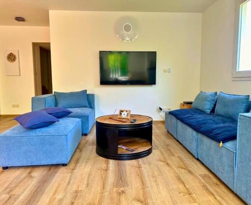 Le Roquefeuil- T4 Duplex 3 chambres-6 p-calme-St-Gilles les bains 4