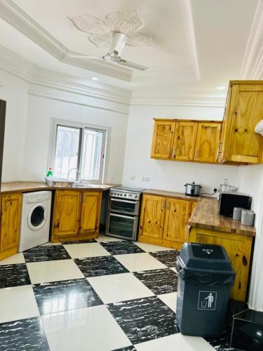 dapur, Yamzo's Apartments in Brufut