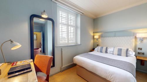 The Castle at Taunton Room Type - Small Double Room
