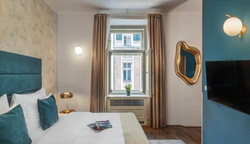 Hotel Golden Angel - image 3