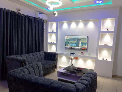 2 Bed - Sleeps 4 - AirCon - Free Parking, Бенин-Сити (фото 6)