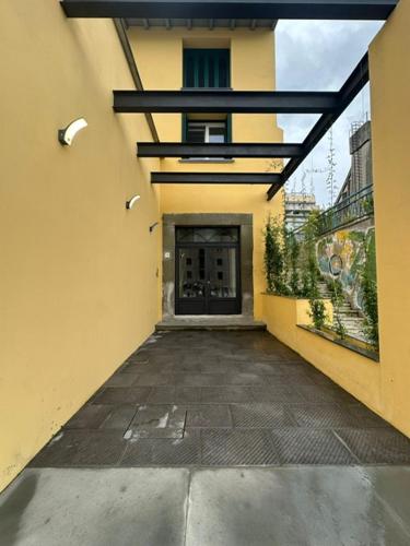 A szálláshely kívülről, 67 négyzetméteres, 1 hálószobás Ház 1 fürdőszobával Livorno Városközpont területén (Waterfront balcony - I Grani 1 -Resort Style Suite) in Livorno