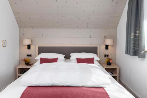 2 queen beds