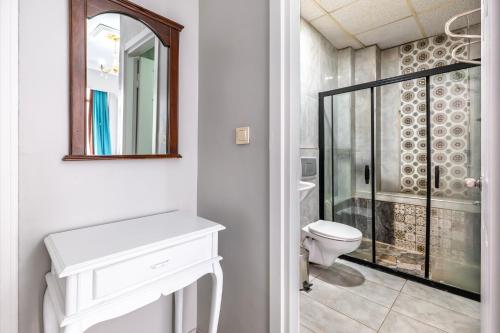 Deluxe Double Room with Extra Bed image 10