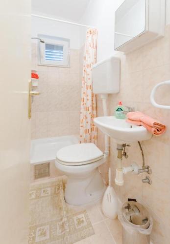 Three-Bedroom Apartment image 3