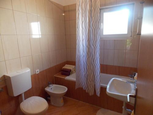 Holiday home Andro - with parking - image 6