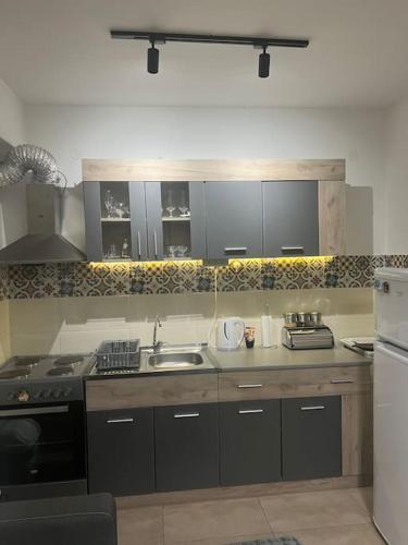 Cozy Apartment in Skopje, Skopje (photo 9)