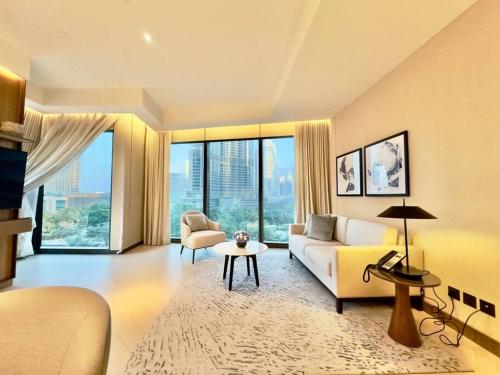 Luxe Address Opera 2BR Burj Khalifa View, Dubai (Foto 6)