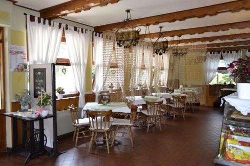 Restorāns, Appartamenti Vacanze Lagolo in Lasino