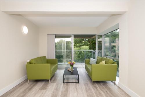 Victoria Mills - UCC Summer Beds 3
