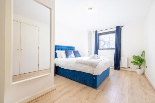 Belfast Quarters - Albert clock