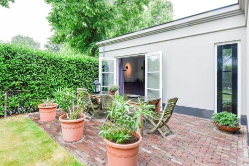 حديقة, Luxury semi-detached house near Amsterdam in Nieuwersluis