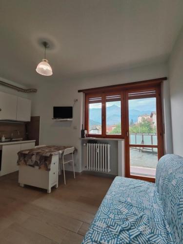 Casa con terrazzo e vista in Chiomonte