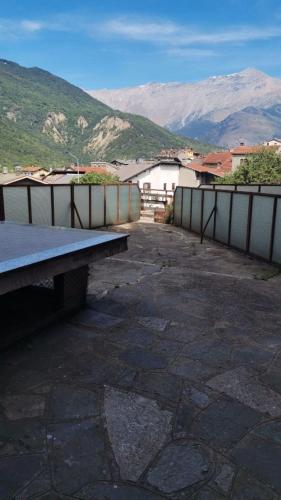 Balkons/terase, Casa con terrazzo e vista in Chiomonte