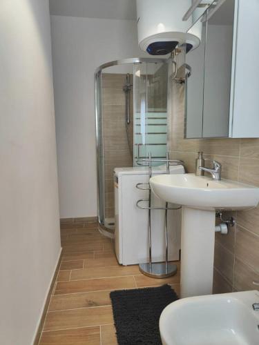 Duša, Casa con terrazzo e vista in Chiomonte
