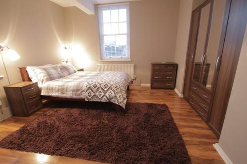 Henley Apartments 3