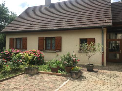 En Beauvoir cottage NOLAY