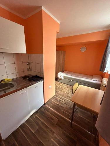 Low Budget Central Station Apartmenthostel SEN 14, Freising