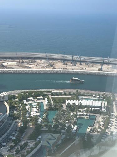 Luxurious Sea View Al Bateen Apartments, Beach Access JBR, Dubai, Dubái (foto 10)