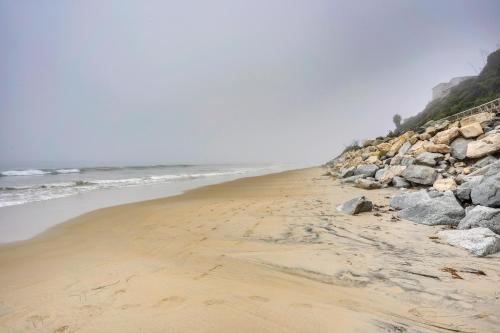 Cottage half Mi to San Clemente City Beach with Patio in San Clemente, USA