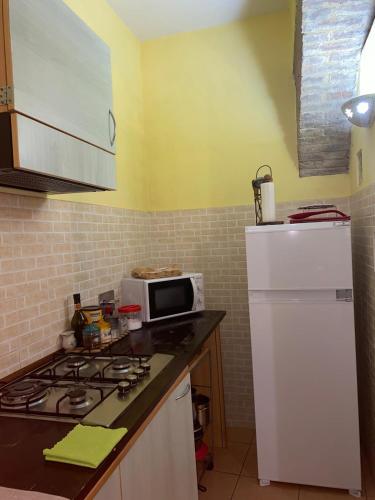 Studio Apartment image 2