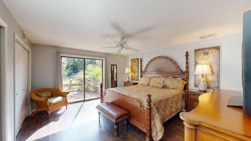 646 Queens Grant - image 7