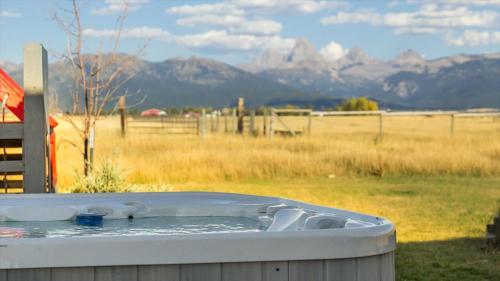 Grand Teton Paradise Unmatched Views Hot Tub Grand Teton Paradise Unmatched Views Hot Tub