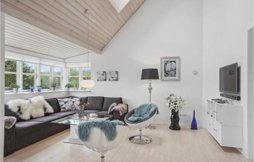 Awesome Home In Hirtshals With Sauna Awesome Home In Hirtshals With Sauna