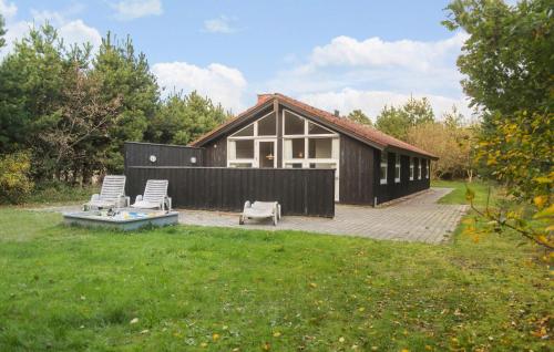 Nice Home In Blåvand With Sauna, Blåvand