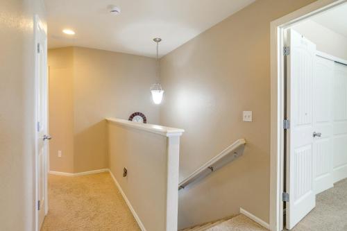 Denver Area Home 4 Mi to DIA and I-70 Access!