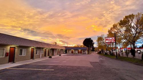Exterior view, Prince Motel in Prince George (BC)
