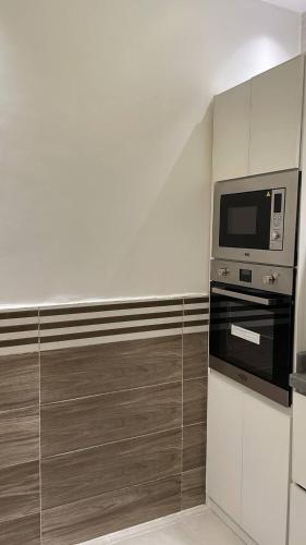 شقة دورين بغرفتي نوم ومطبخ near Janadriyah Festival