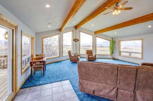 Corvallis 'Coyote Creek House' w/ Mountain Views! in Corvallis