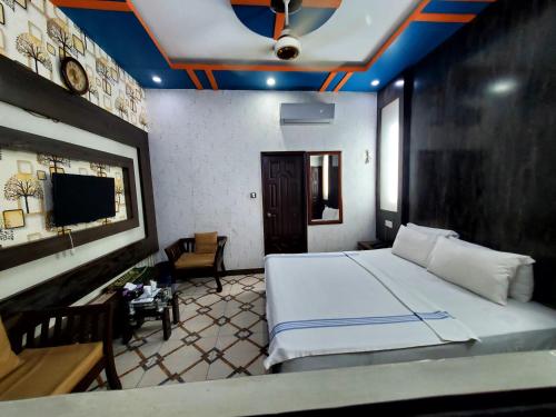 Karachi Guest House - image 9