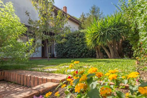 Elegante Villa con Giardino tra Catania ed Etna gîte à louer Tremestieri Etneo