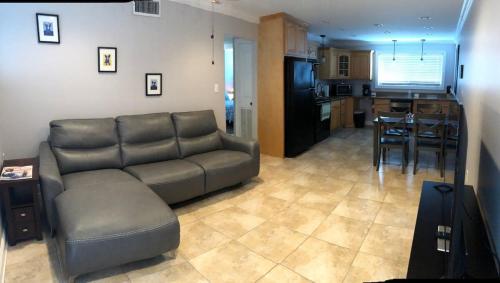 2 br Steps from Tiger Stadium in Baton Rouge, USA