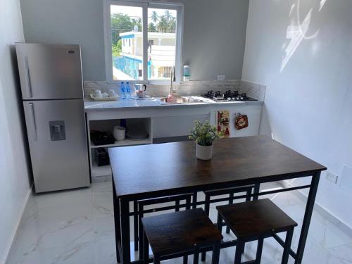 Kitchen, Sunrise ApartaHotel in Nagua