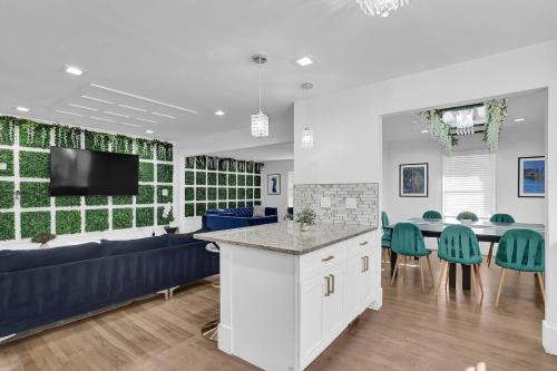 7br Atlanta Homeopen Layout, Sleeps16 With11beds in Lindridge-Martin Manor