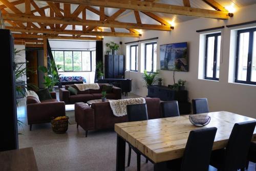 Loft au cœur des volcans d'auvergne gîte à louer Bramaud