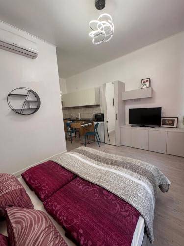 8- Little Prague Home, Прага