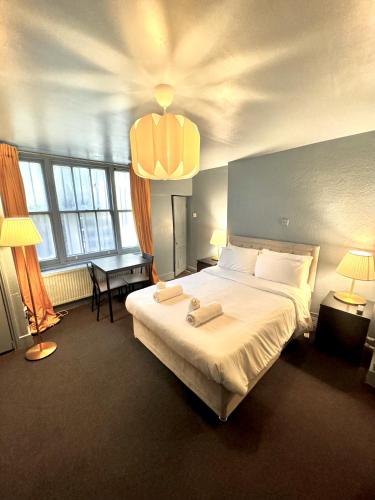 Kensington Gardens - image 7