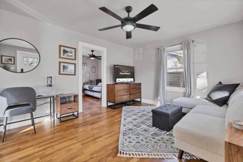 Casa Mosaic Executive Rental 3bedroom Smart TV in Colorado Springs, USA