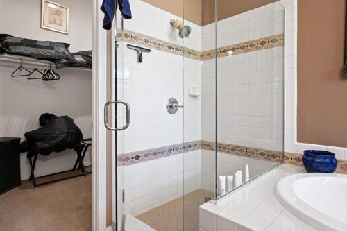 Stylish Desert Getaway - Near Dining & Festivals in La Quinta, USA