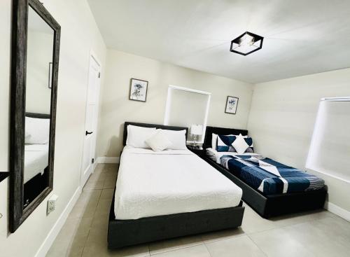 Charming 3-bedroom house with WiFi, AC in pleasant North Miami in North Miami, USA